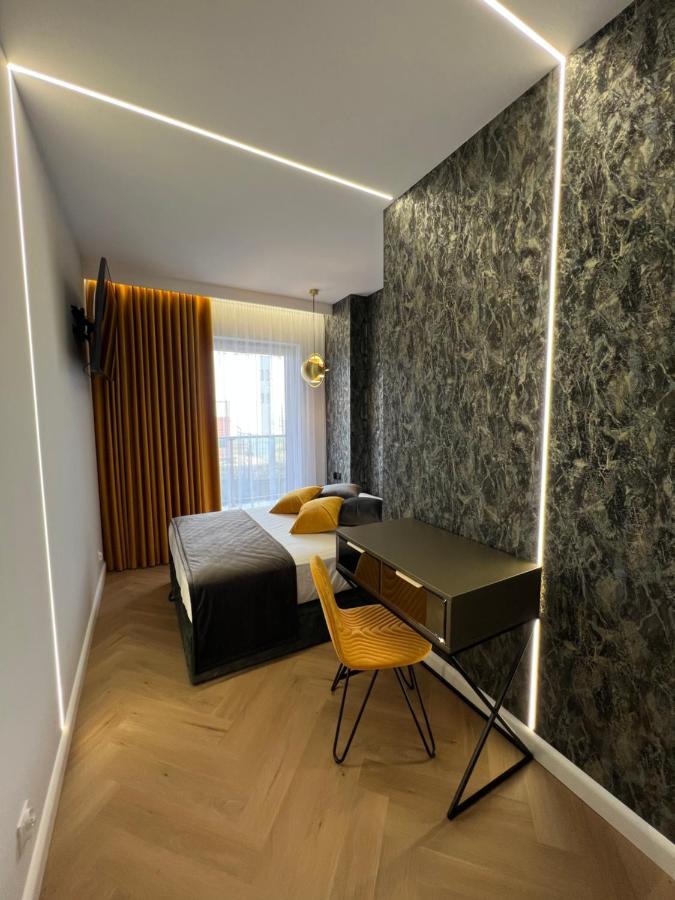 Golden Life Apartment